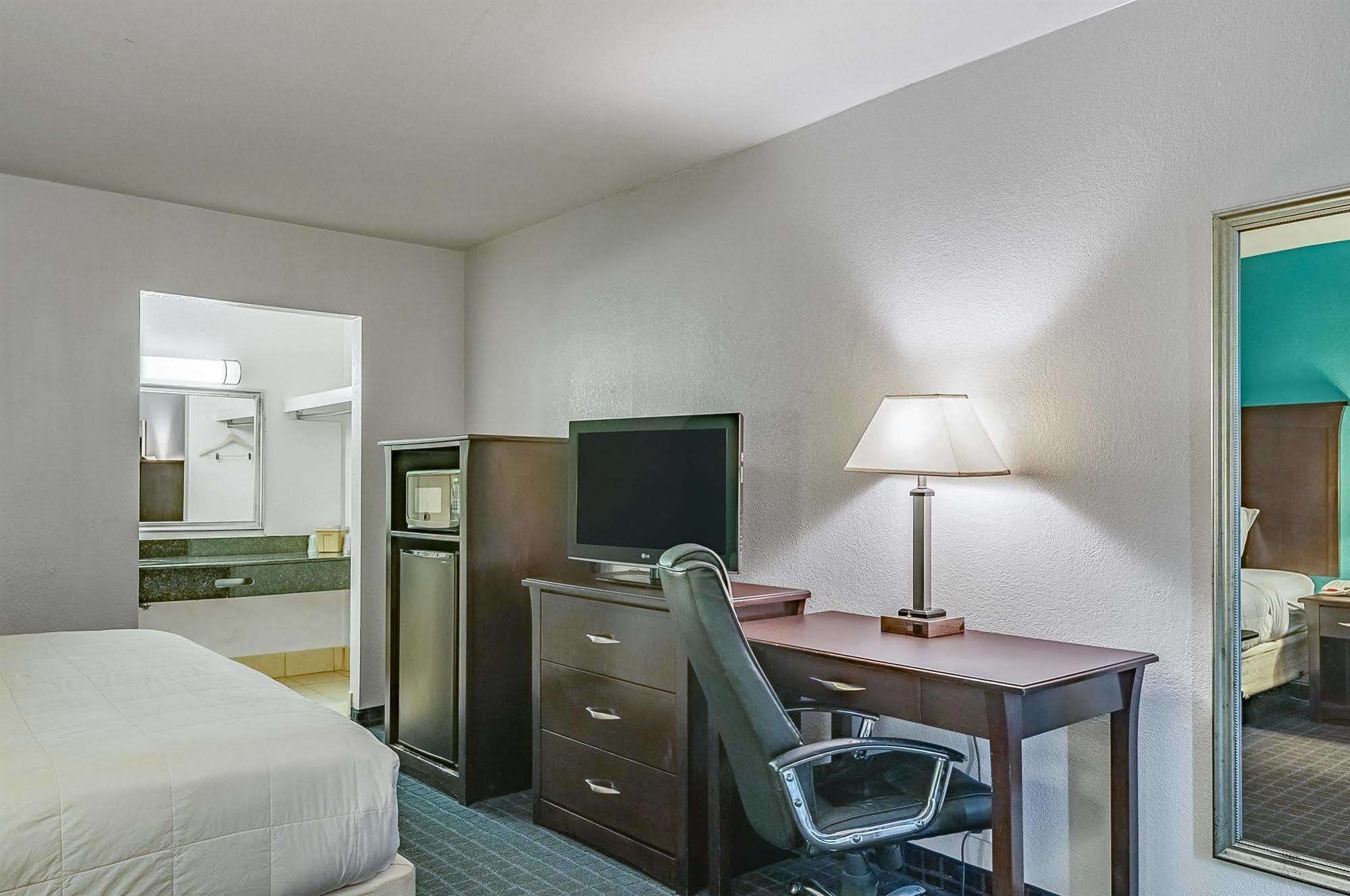 Executive Thibodaux New Orleans Hotel Экстерьер фото